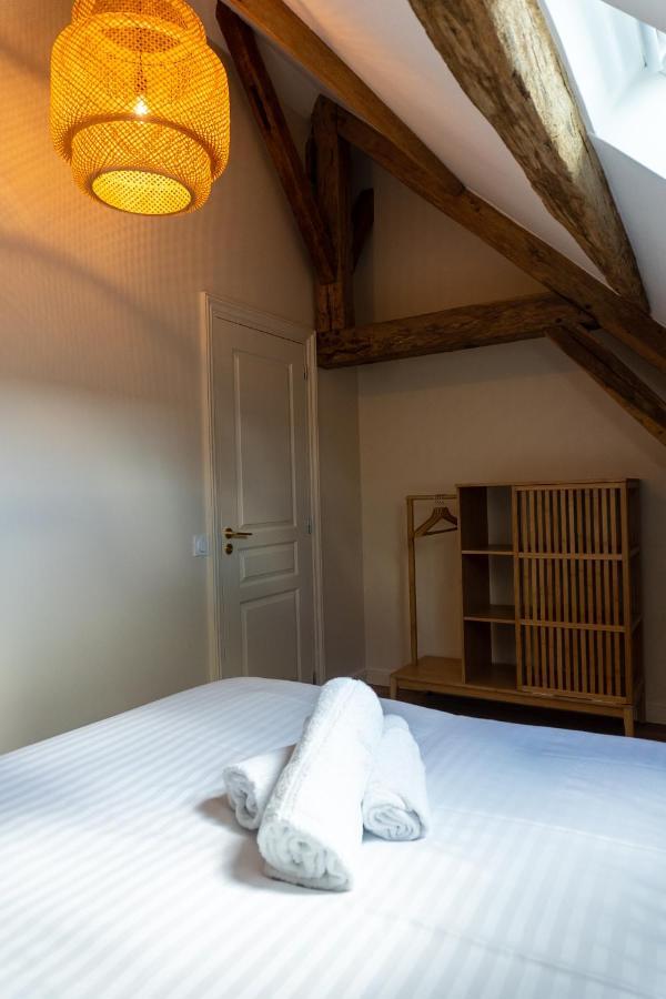 Les Nids Perches - Rue Sainte Croix Apartment มอคตาญ-โอ-แปร์ช ภายนอก รูปภาพ
