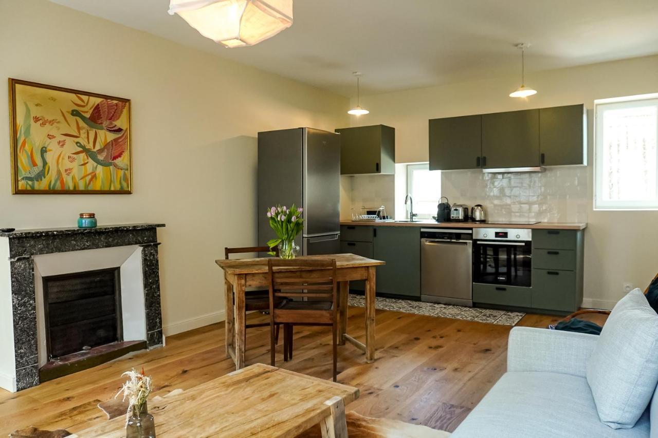 Les Nids Perches - Rue Sainte Croix Apartment มอคตาญ-โอ-แปร์ช ภายนอก รูปภาพ