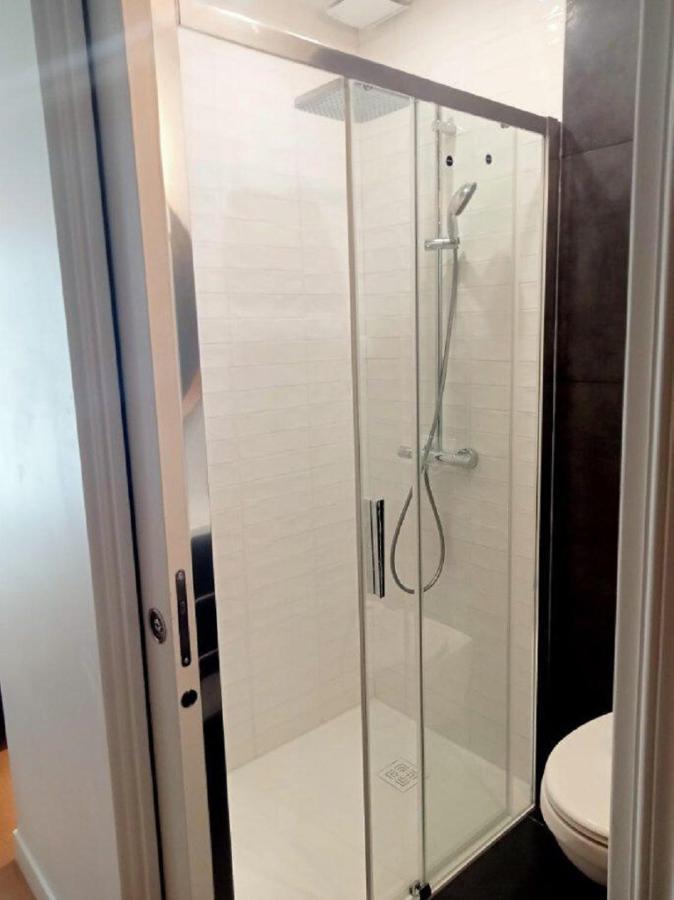 Les Nids Perches - Rue Sainte Croix Apartment มอคตาญ-โอ-แปร์ช ภายนอก รูปภาพ